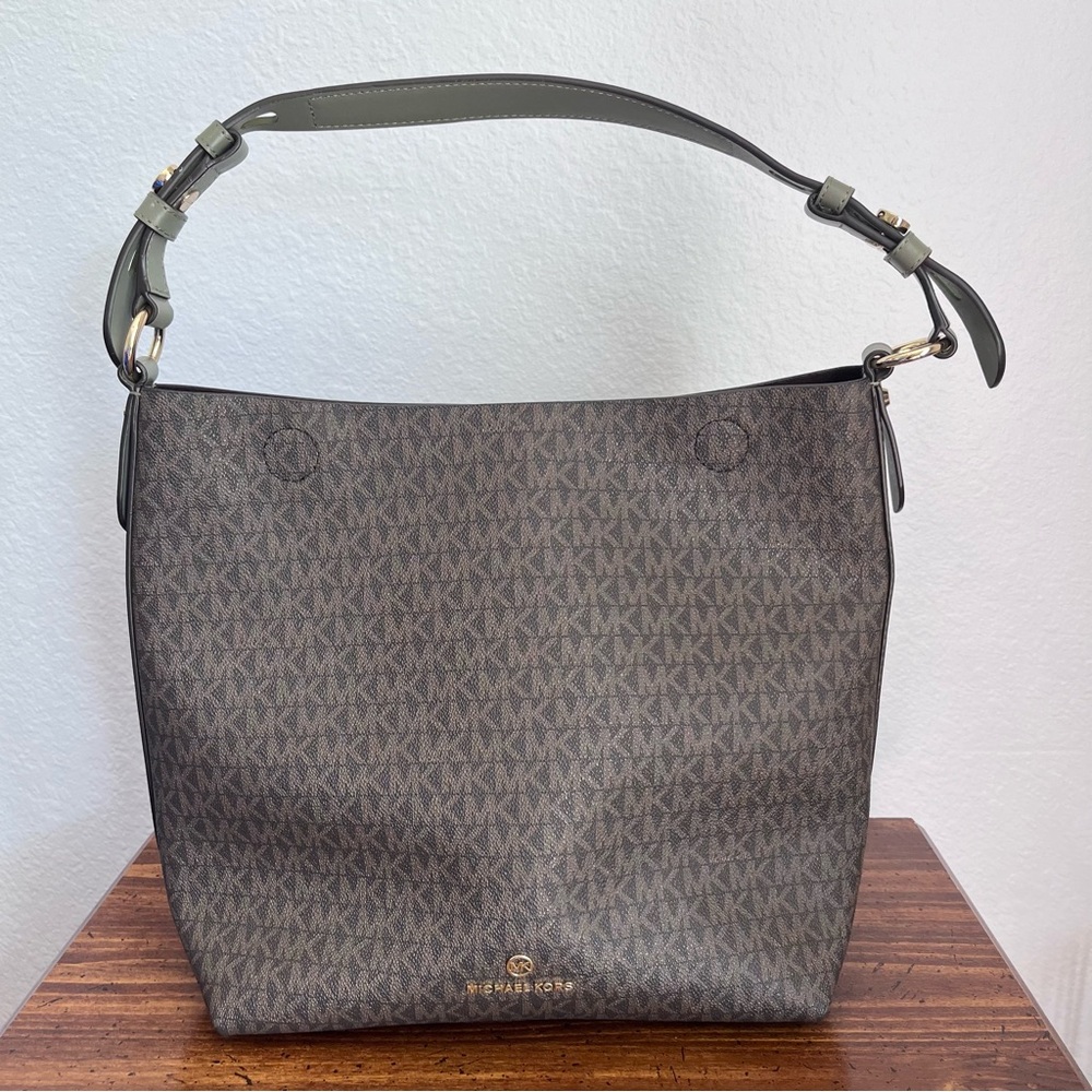MICHAEL KORS Lucy Medium Brown Logo Shoulder Bag